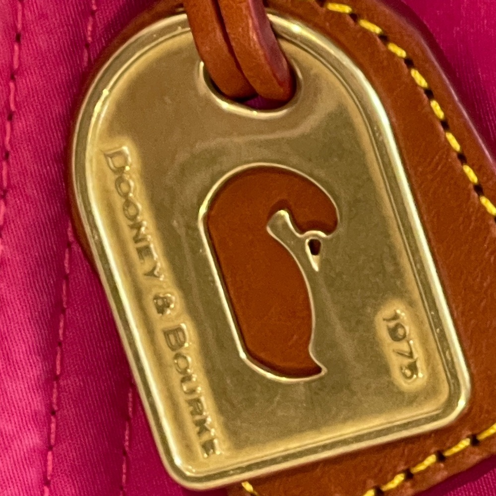 Dooney & Bourke hot pink mini bag - Picture 2 of 11